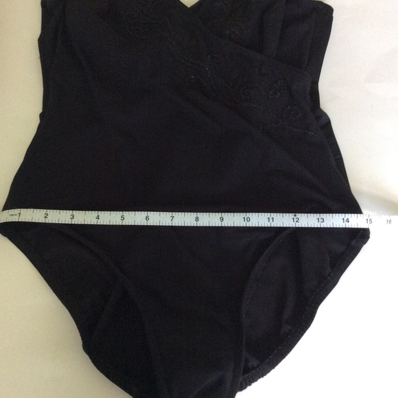 Miraclesuit Swimsuit Womens Medium Black One Piece Embellished Slimming Support - Picture 15 of 16